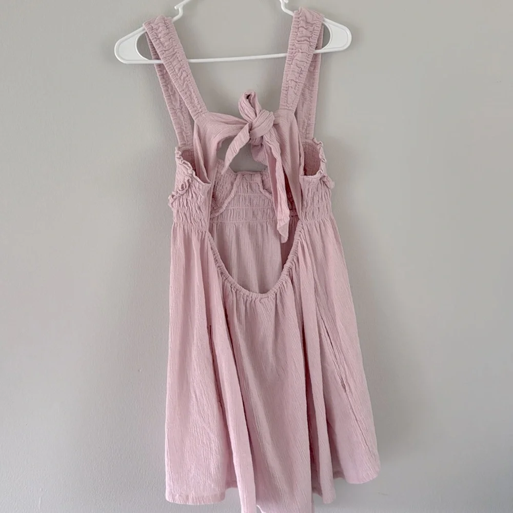 Elegant Pink Sleeveless Dress - Picture 4 of 7